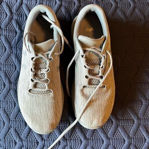 Under Armour sport shoes